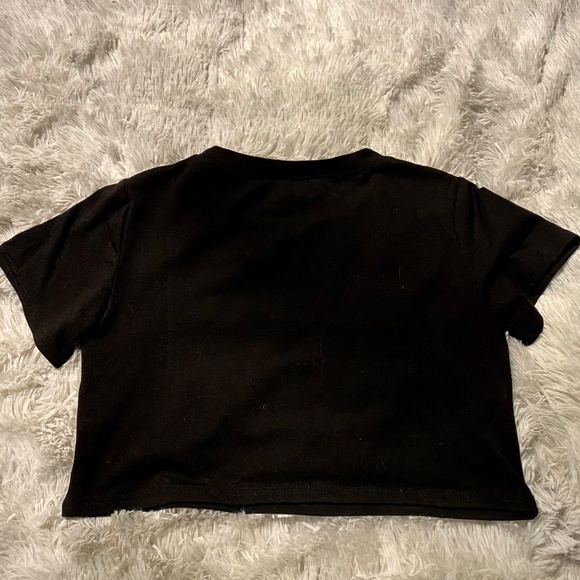 Black rainbow cropped t-shirt - Picture 2 of 3
